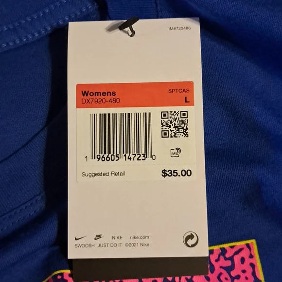 Nike Tee Shirt - Picture 4 of 6